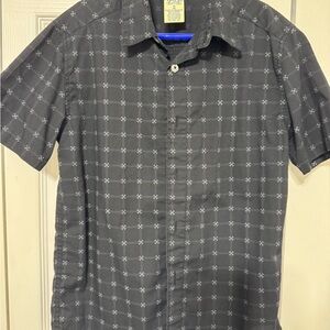 Boy’s Black Patterned Short-sleeve Button-down Shirt, size medium